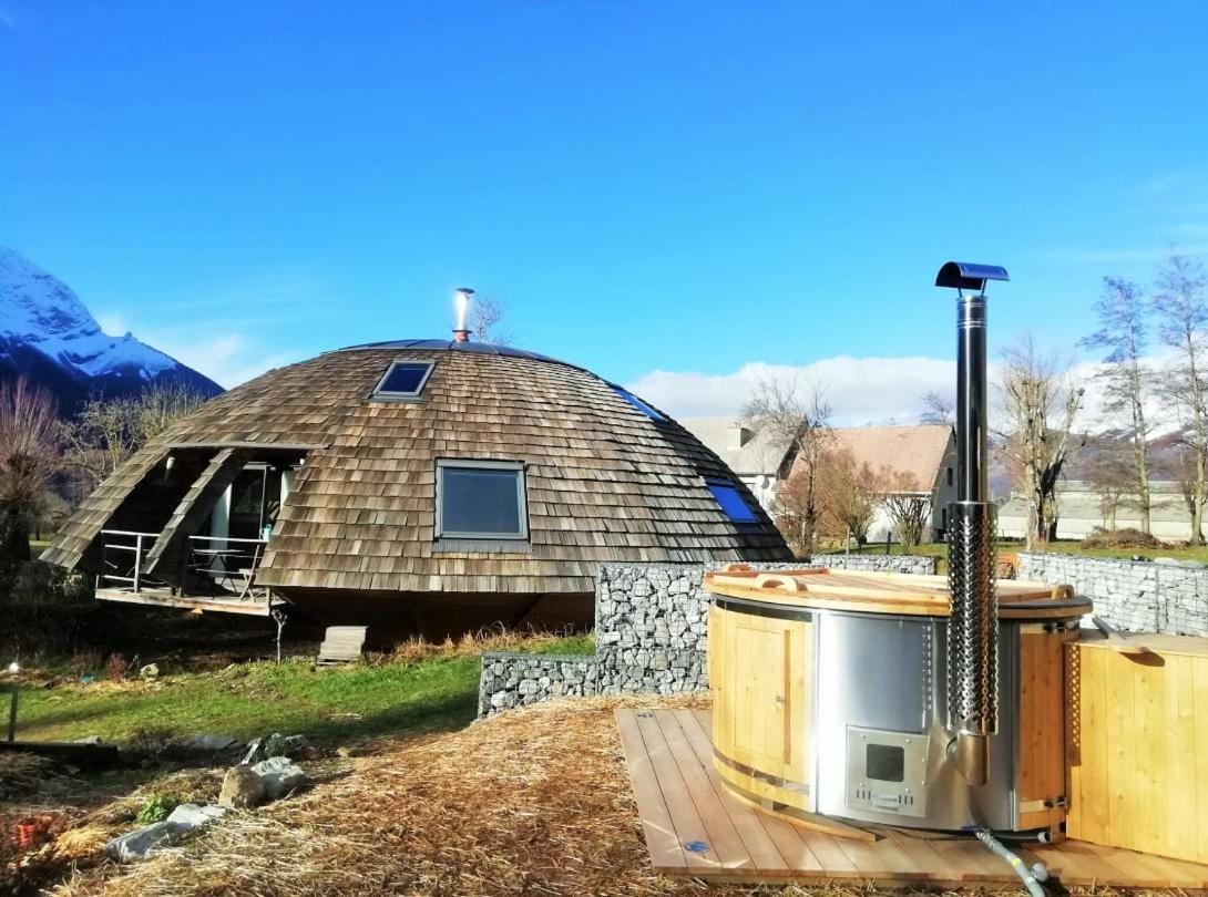 Au-Dela Des Nuages, Maison D'Hotes Insolite & Spa Aubessagne Ngoại thất bức ảnh