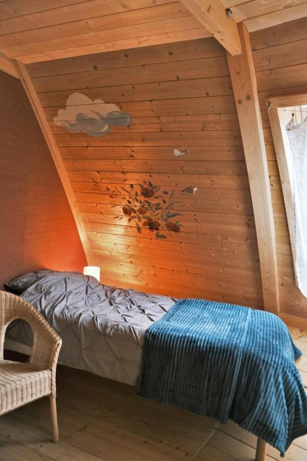 Au-Dela Des Nuages, Maison D'Hotes Insolite & Spa Aubessagne Ngoại thất bức ảnh