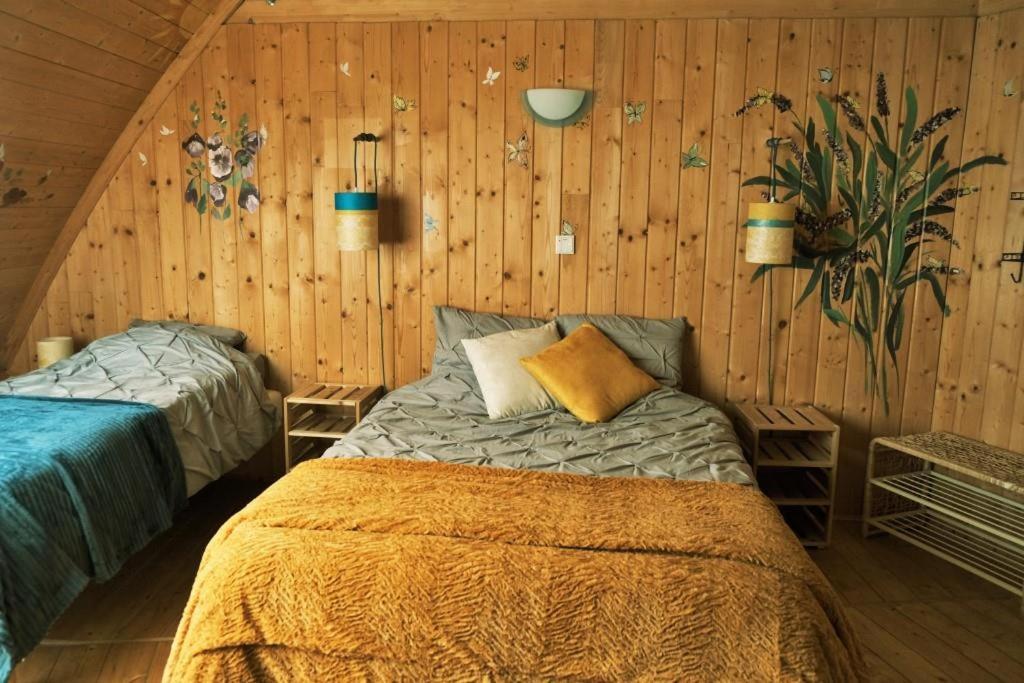 Au-Dela Des Nuages, Maison D'Hotes Insolite & Spa Aubessagne Ngoại thất bức ảnh