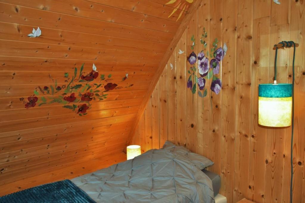Au-Dela Des Nuages, Maison D'Hotes Insolite & Spa Aubessagne Ngoại thất bức ảnh