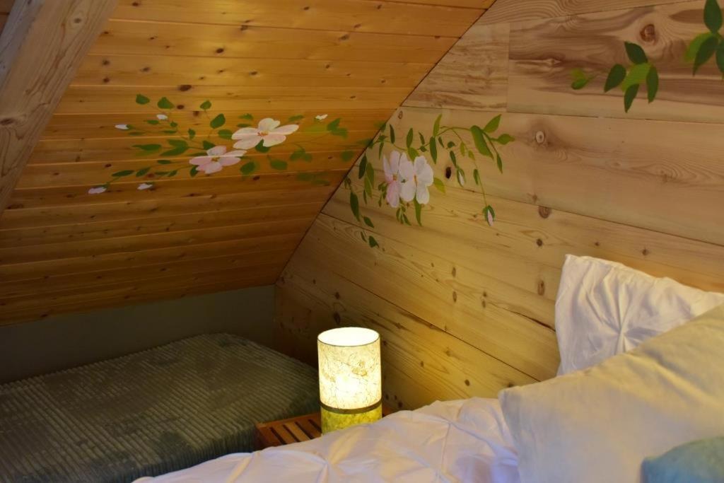 Au-Dela Des Nuages, Maison D'Hotes Insolite & Spa Aubessagne Ngoại thất bức ảnh